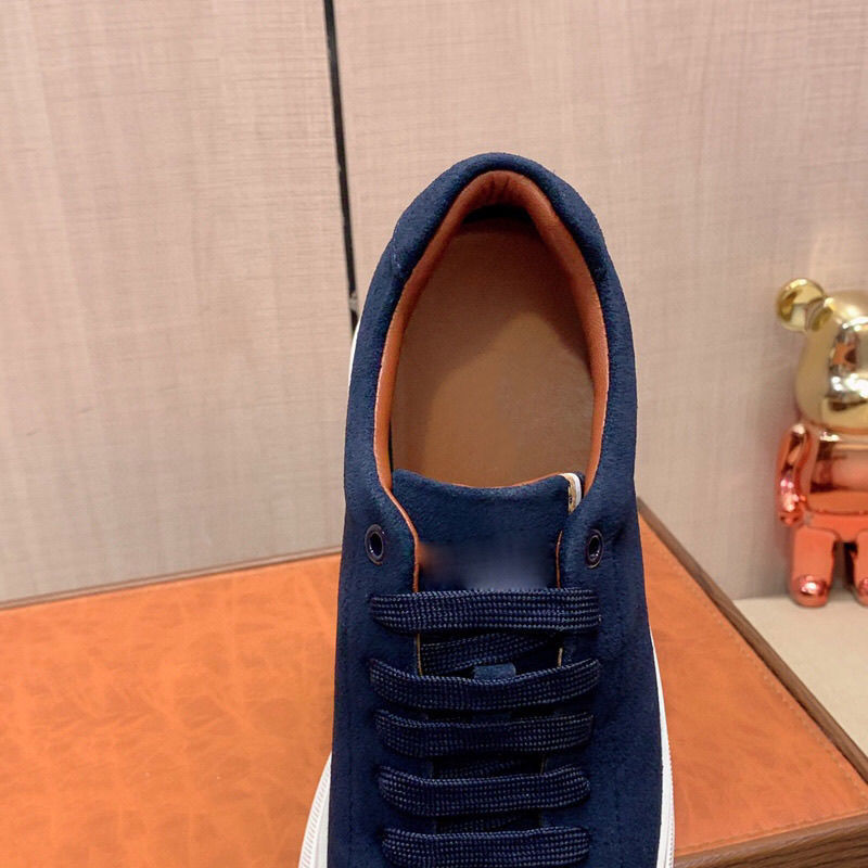Lightweight Trendy Thick-soled Shock Absorbing Men's Sneakers